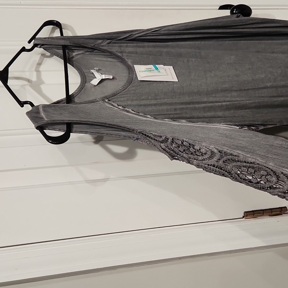 Casual open shoulder top - Picture 2 of 2